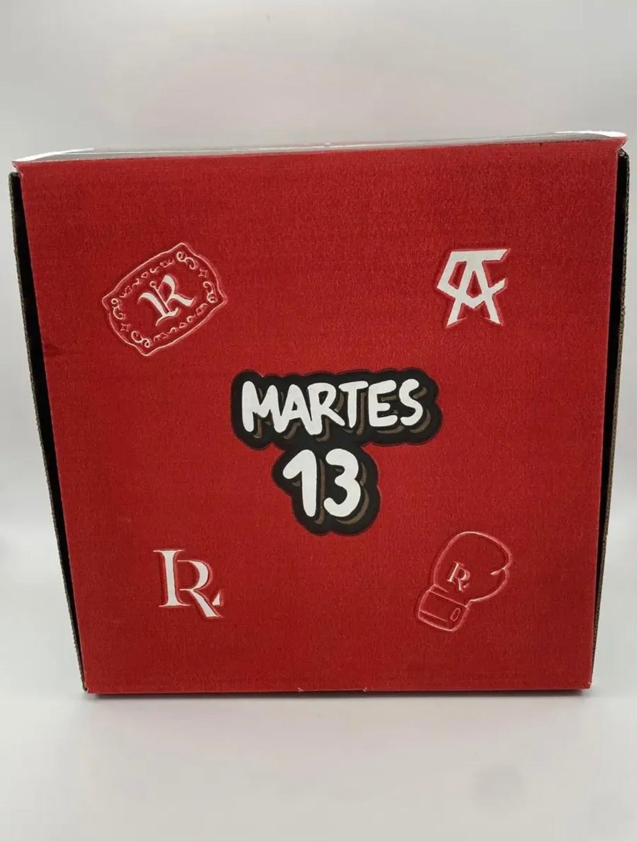 Martes 13