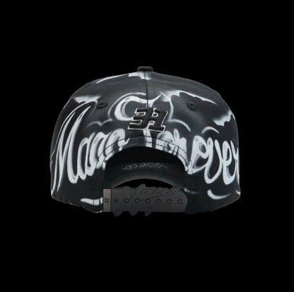 Thirty Hats Mago